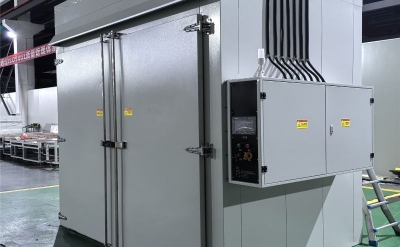 双碳政策下节能干燥优选-上海冠顶-工业级热风循环烘箱